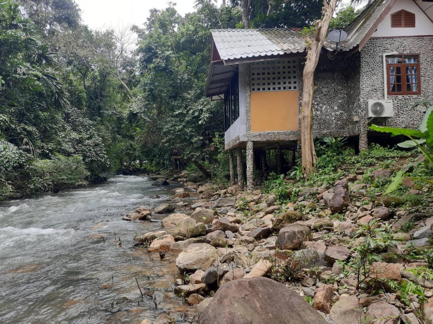 Tree Tops River Huts Khao Sok National Park Екстериор снимка