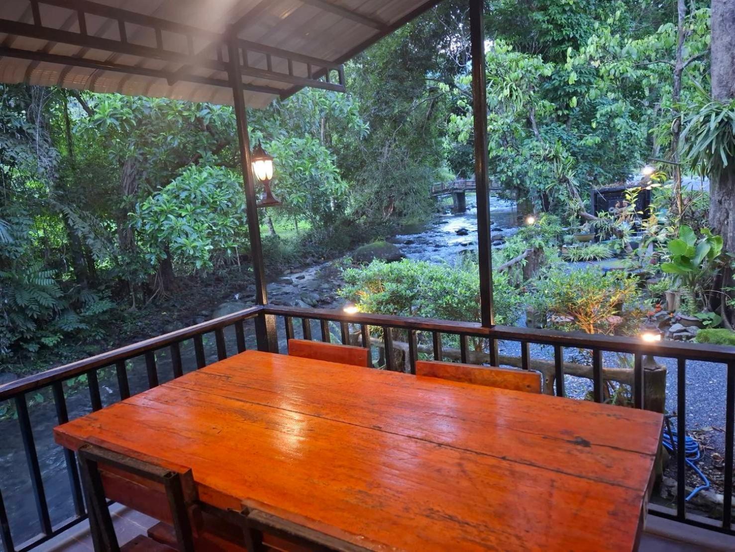 Tree Tops River Huts Khao Sok National Park Екстериор снимка